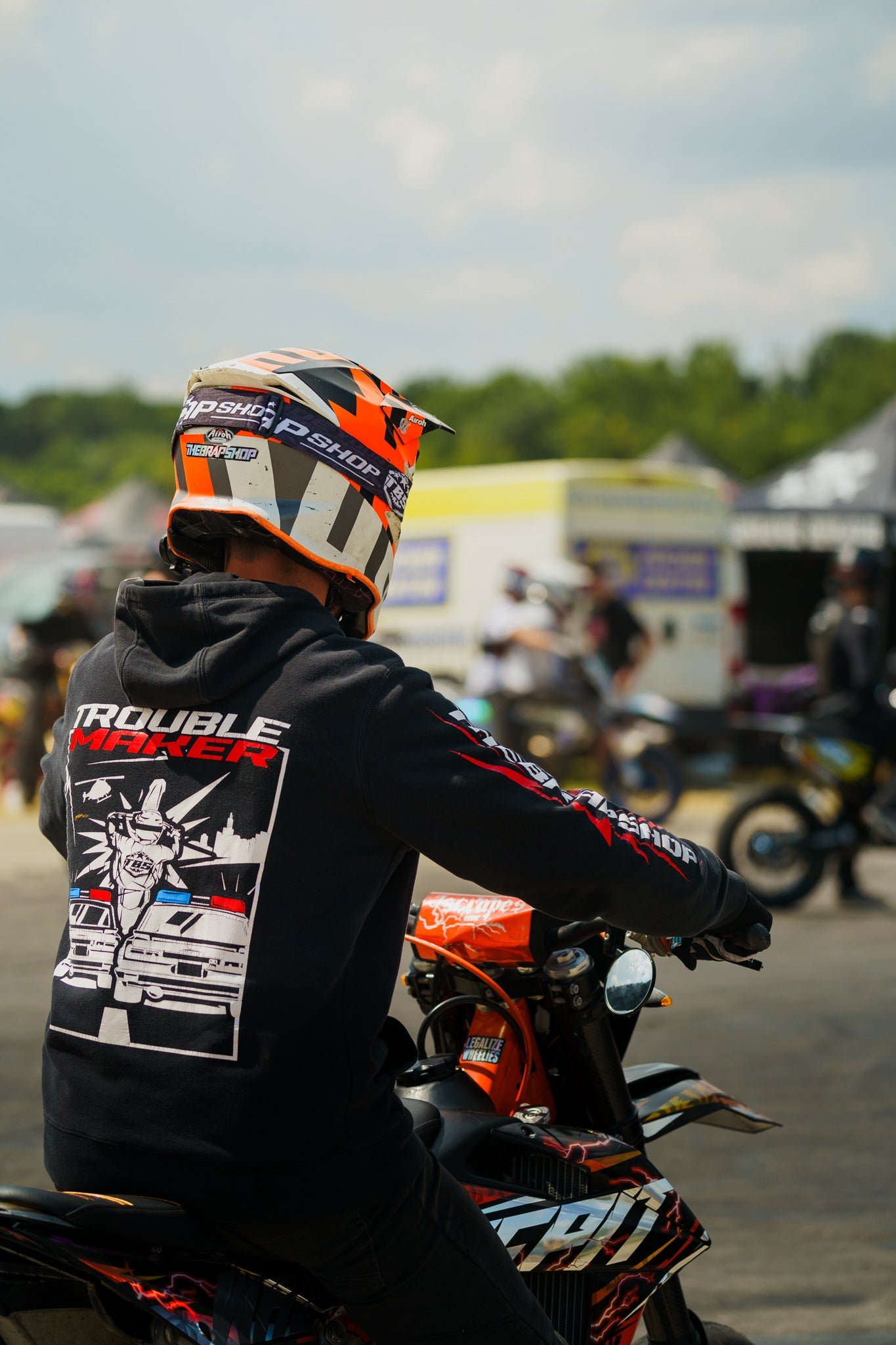 exhaust_protector - thebrapshop - headlight_vinyl - hoodie - t-shirt - legalize_wheelies - braap - braaap - brap - wheelie - supermoto - supermotard - sm - motard