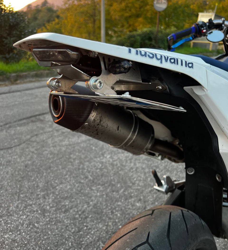 #exhaust_protector# - #thebrapshop# - #headlight_vinyl# - #hoodie# - #t-shirt# - #legalize_wheelies# - #braap# - #braaap# - #brap# - #wheelie# - #supermoto# - #supermotard# - #sm# - #motard#