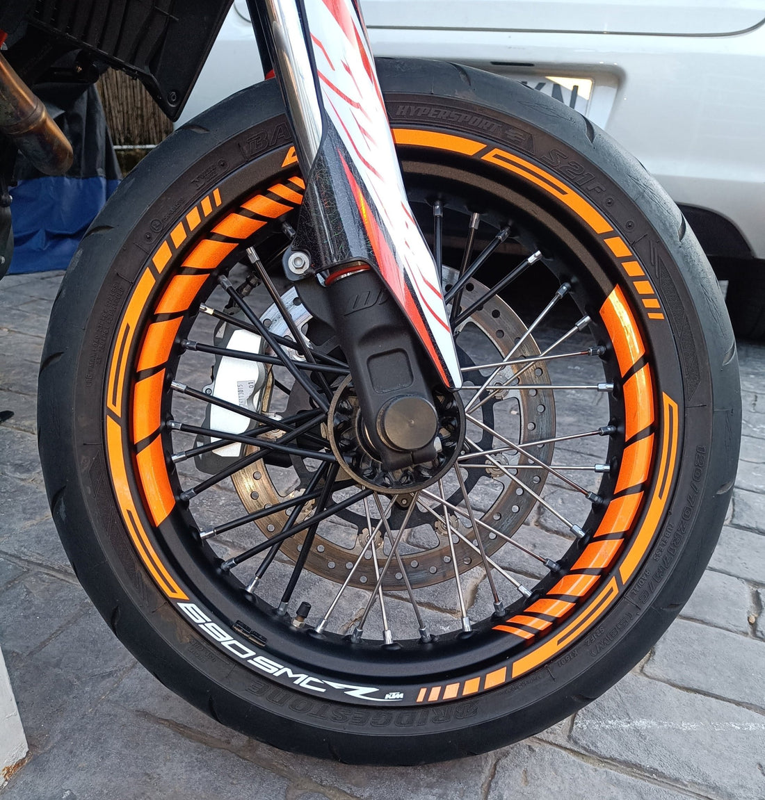 Reflective Rim Stickers Kit 17": The Upgrade You Don't Notice... Until You Need It - Thebrapshop