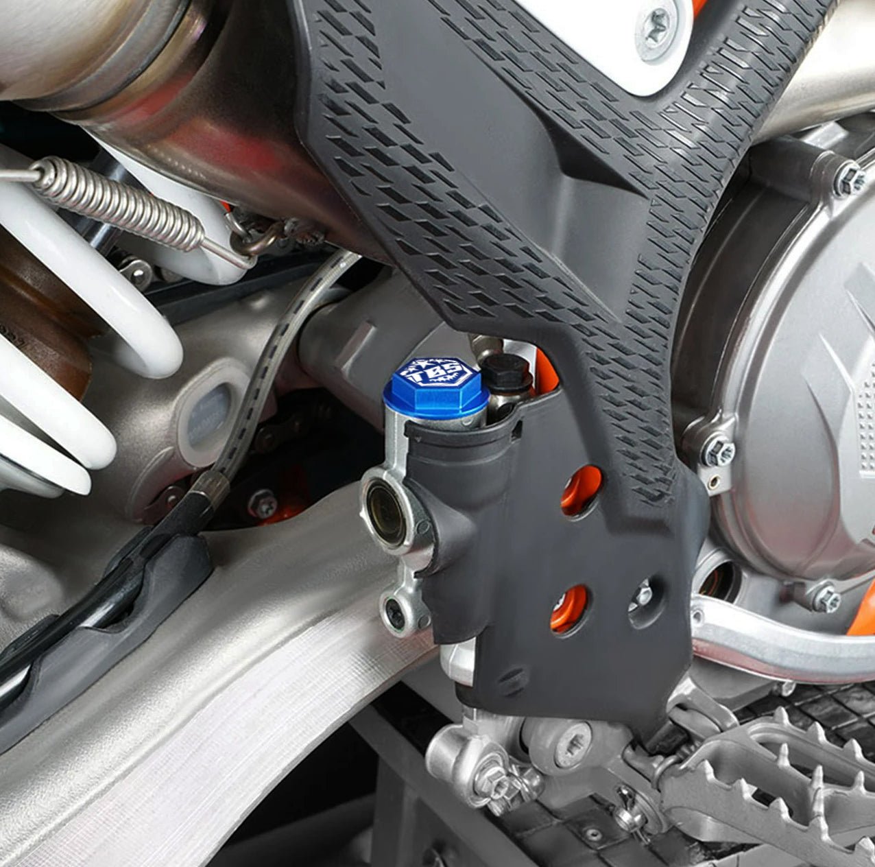ANODIZED REAR BRAKE CAPS - Thebrapshop