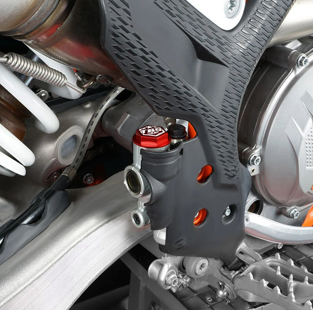 ANODIZED REAR BRAKE CAPS - Thebrapshop