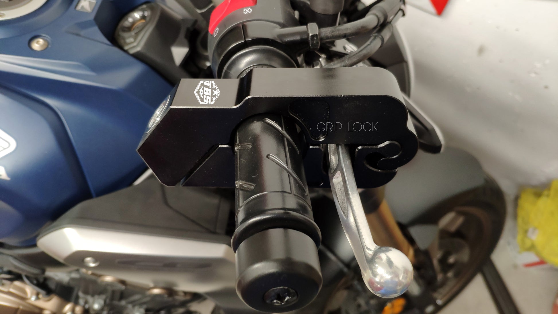 #anti_theft_grip_lock# - #moto_security# - #grip_lock# - #motorcycle_accessories#