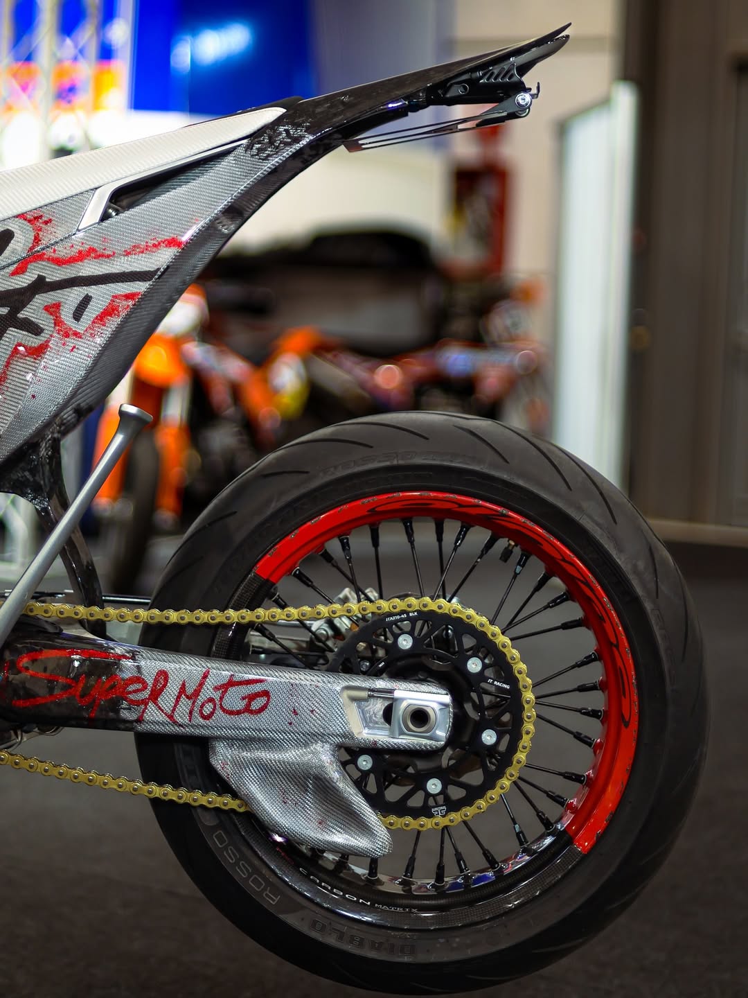 exhaust_protector - thebrapshop - headlight_vinyl - hoodie - t-shirt - legalize_wheelies - braap - braaap - brap - wheelie - supermoto - supermotard - sm - motard