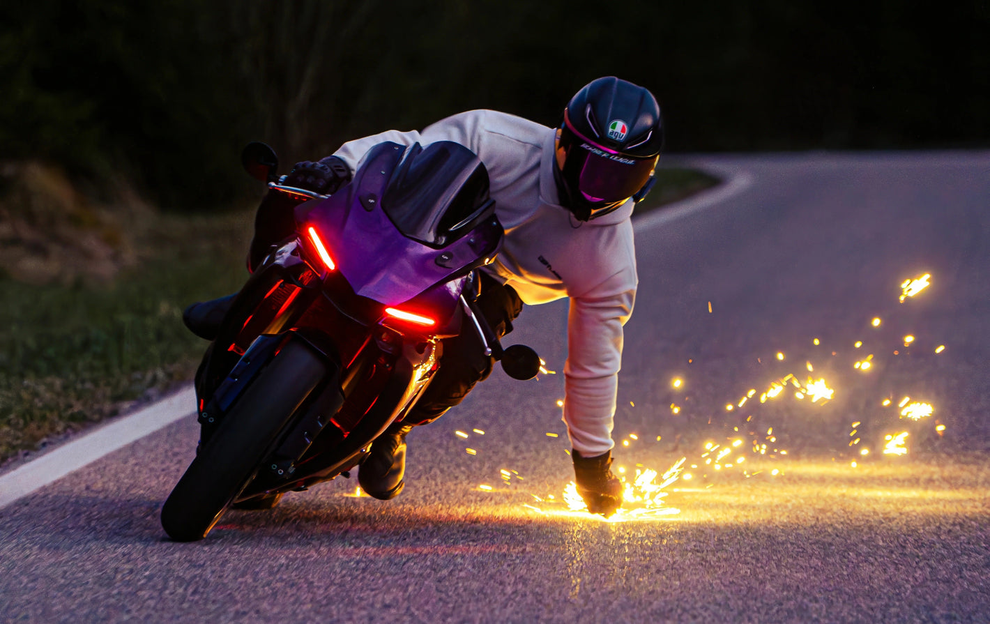 exhaust_protector - thebrapshop - headlight_vinyl - hoodie - t-shirt - legalize_wheelies - braap - braaap - brap - wheelie - supermoto - supermotard - sm - motard