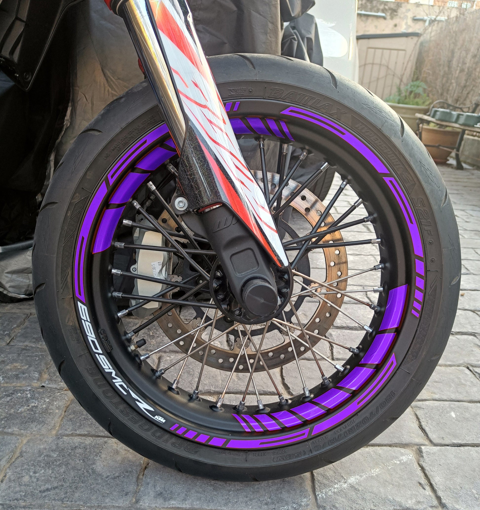 exhaust_protector - thebrapshop - headlight_vinyl - hoodie - t-shirt - legalize_wheelies - braap - braaap - brap - wheelie - supermoto - supermotard - sm - motard