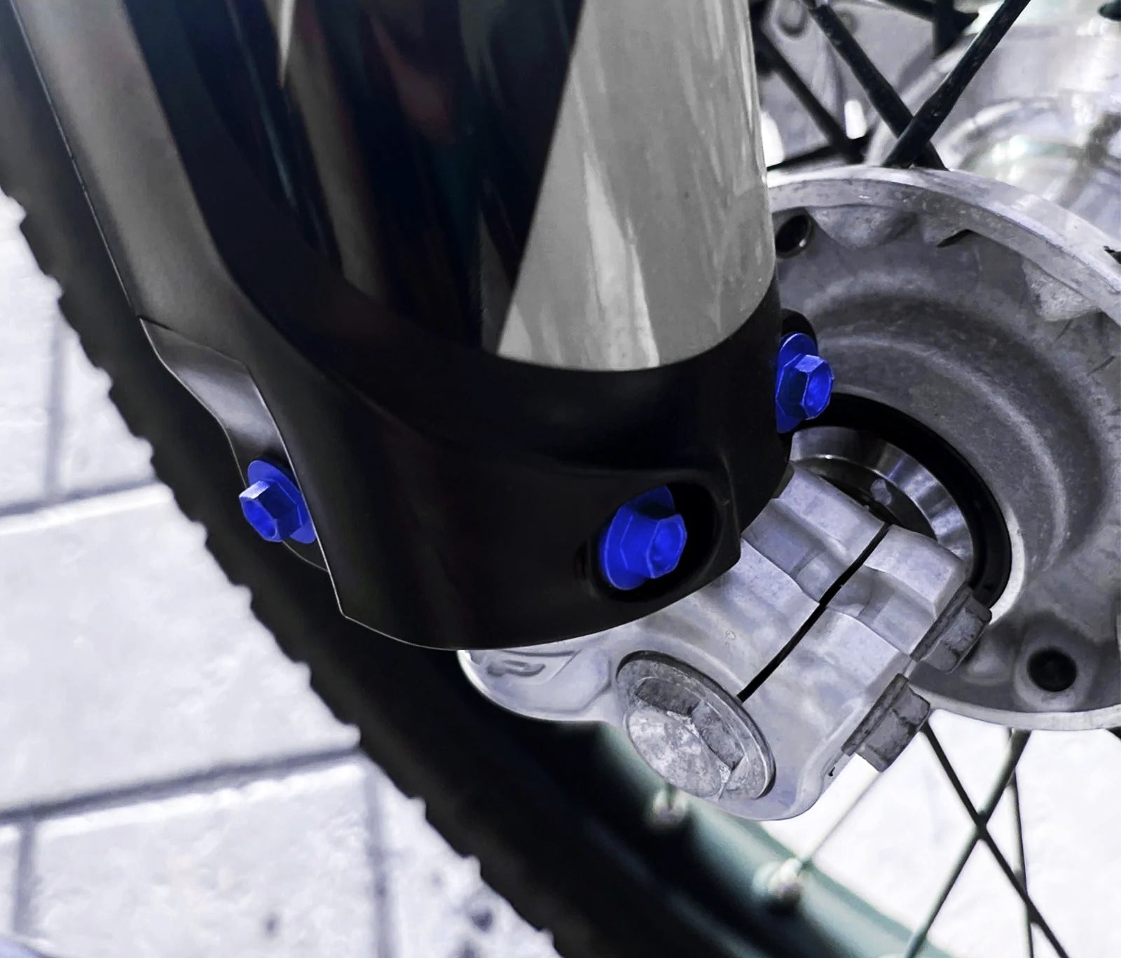 exhaust_protector - thebrapshop - headlight_vinyl - hoodie - t-shirt - legalize_wheelies - braap - braaap - brap - wheelie - supermoto - supermotard - sm - motard