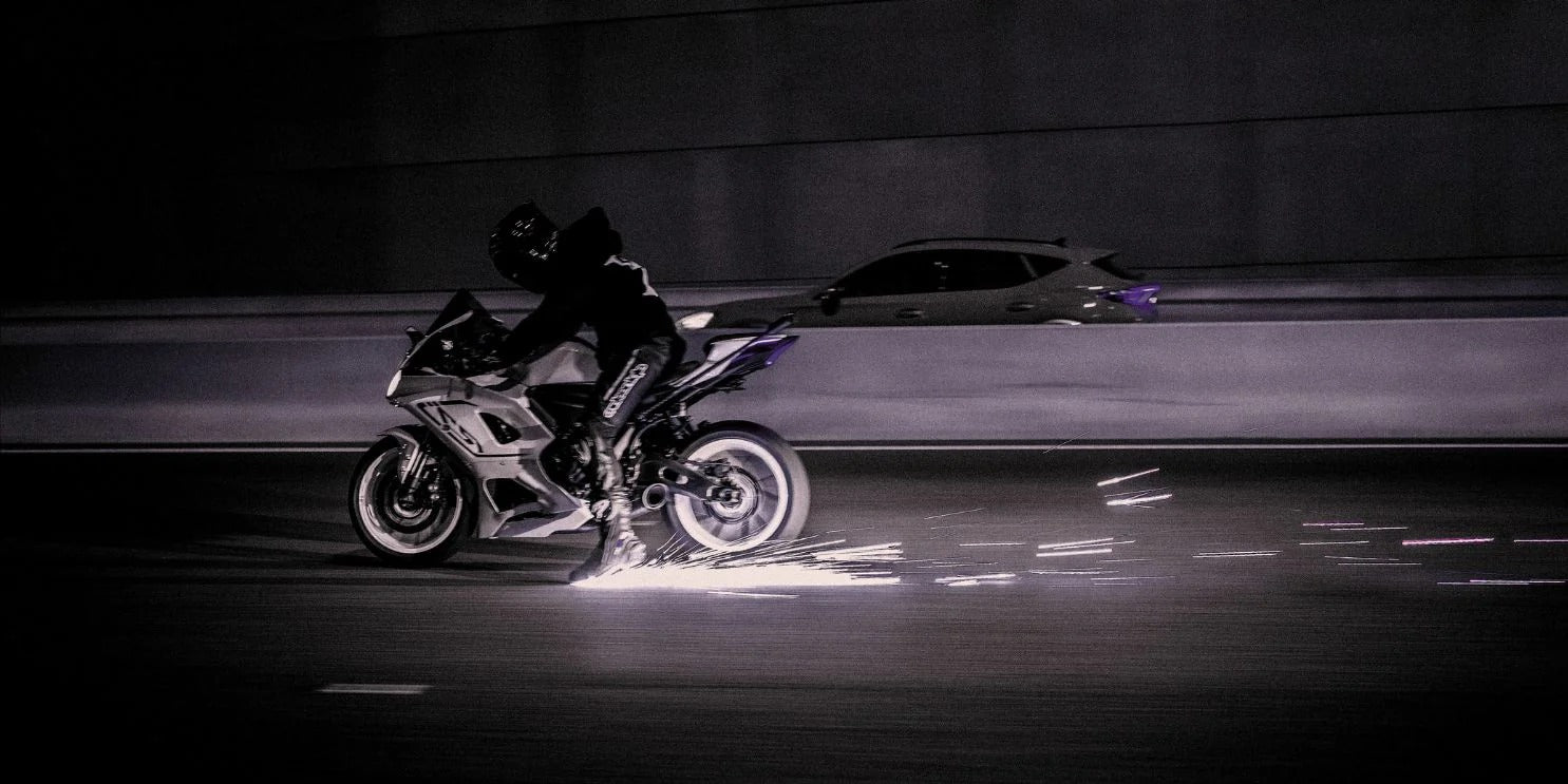 exhaust_protector - thebrapshop - headlight_vinyl - hoodie - t-shirt - legalize_wheelies - braap - braaap - brap - wheelie - supermoto - supermotard - sm - motard