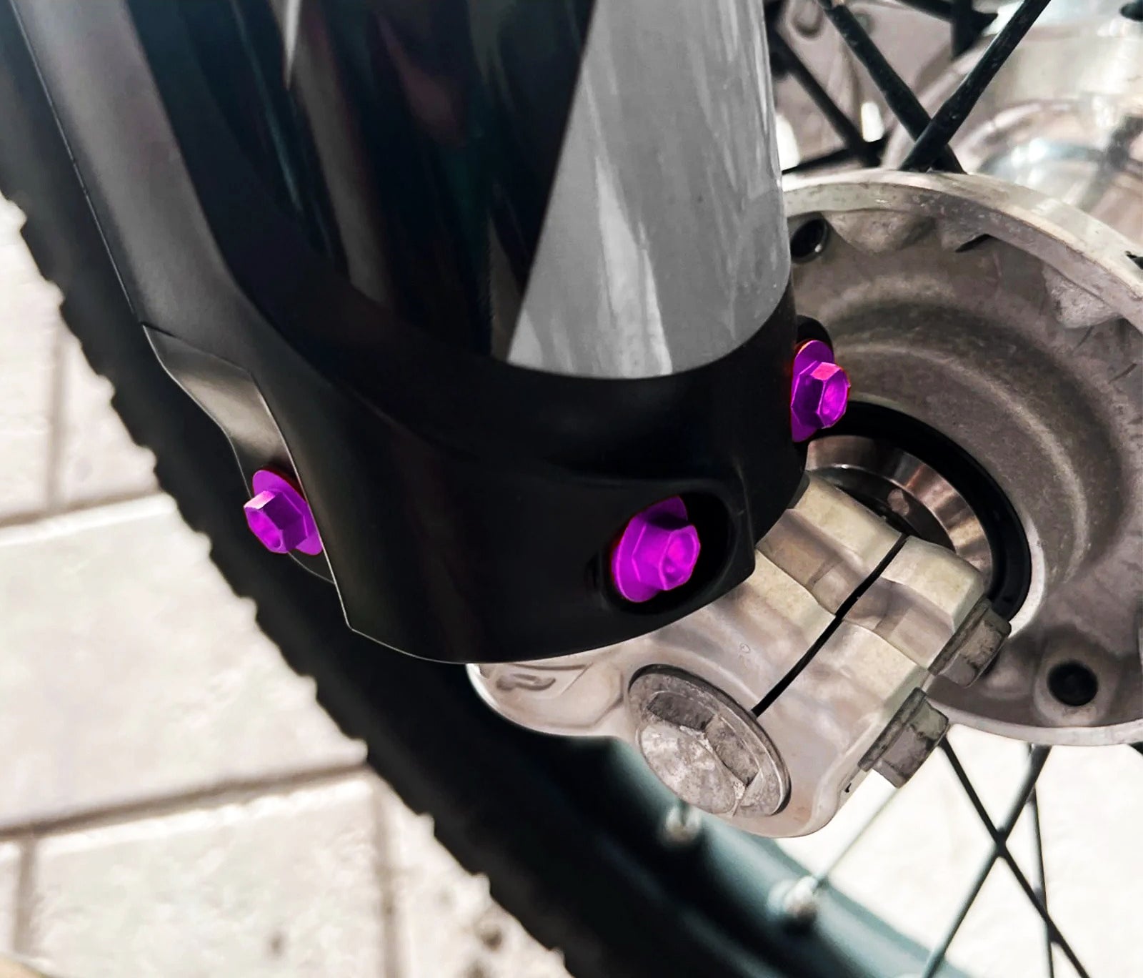 exhaust_protector - thebrapshop - headlight_vinyl - hoodie - t-shirt - legalize_wheelies - braap - braaap - brap - wheelie - supermoto - supermotard - sm - motard