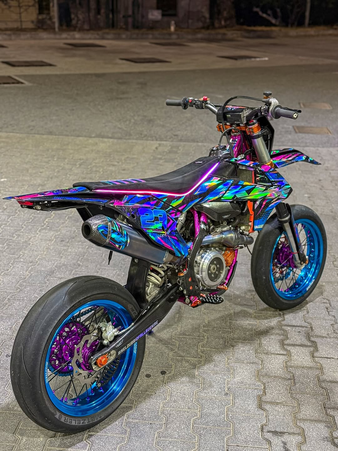 exhaust_protector - thebrapshop - headlight_vinyl - hoodie - t-shirt - legalize_wheelies - braap - braaap - brap - wheelie - supermoto - supermotard - sm - motard