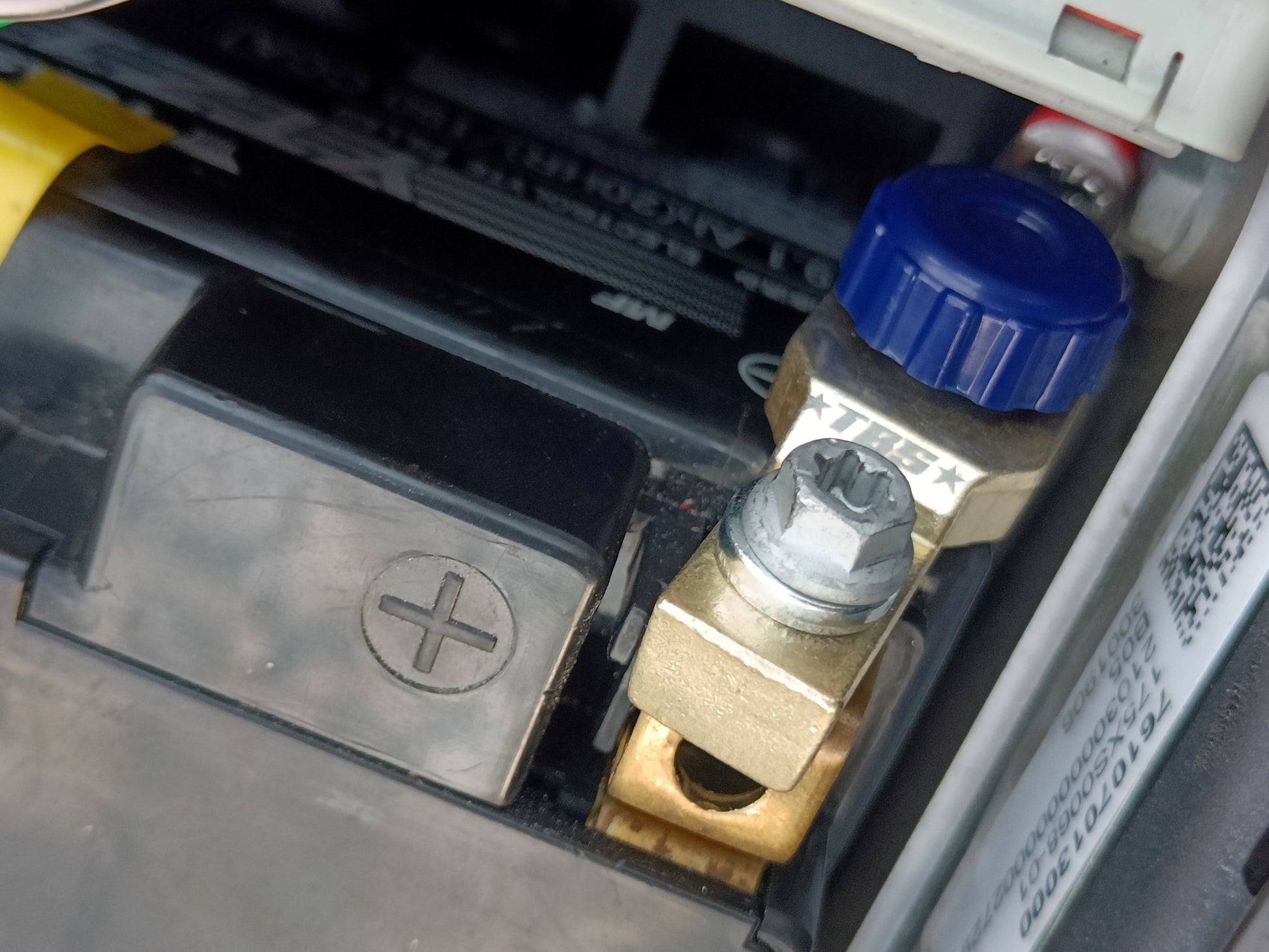 exhaust_protector - thebrapshop - headlight_vinyl - hoodie - t-shirt - legalize_wheelies - braap - braaap - brap - wheelie - supermoto - supermotard - sm - motard