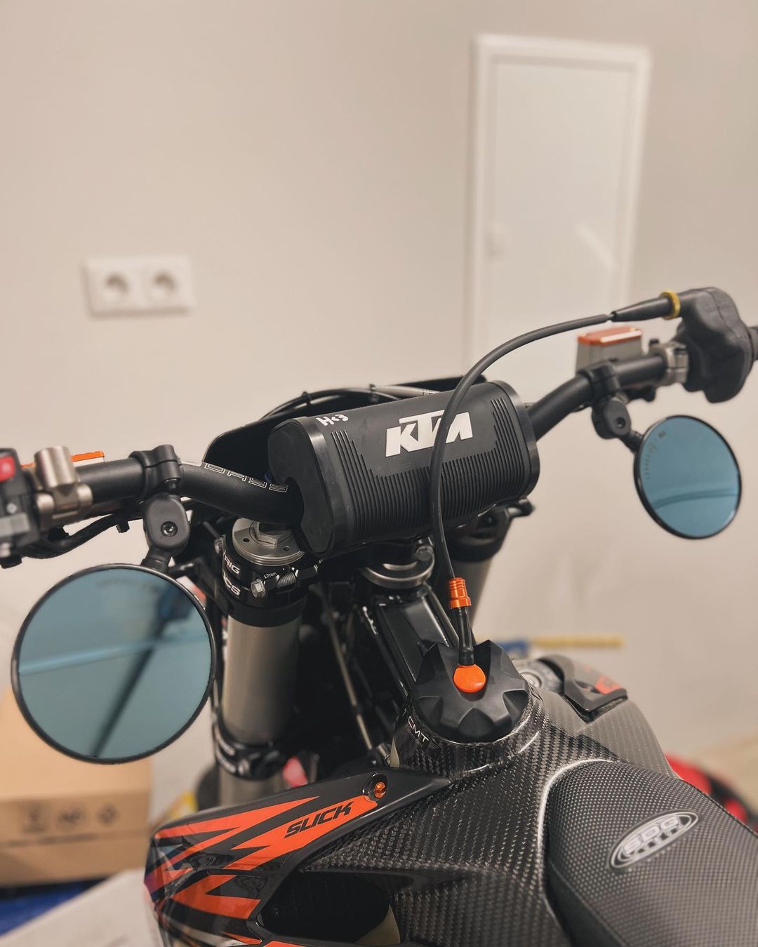 HANDLEBAR MIRRORS 6.0 - Thebrapshop