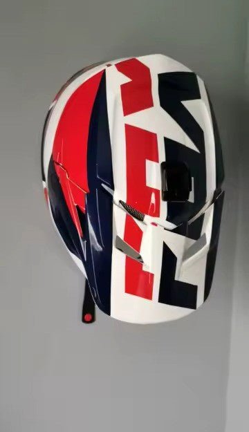 HELMET HANGER - Thebrapshop