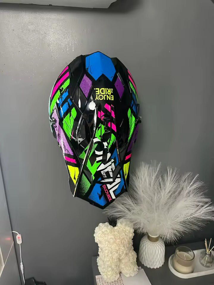 HELMET HANGER - Thebrapshop