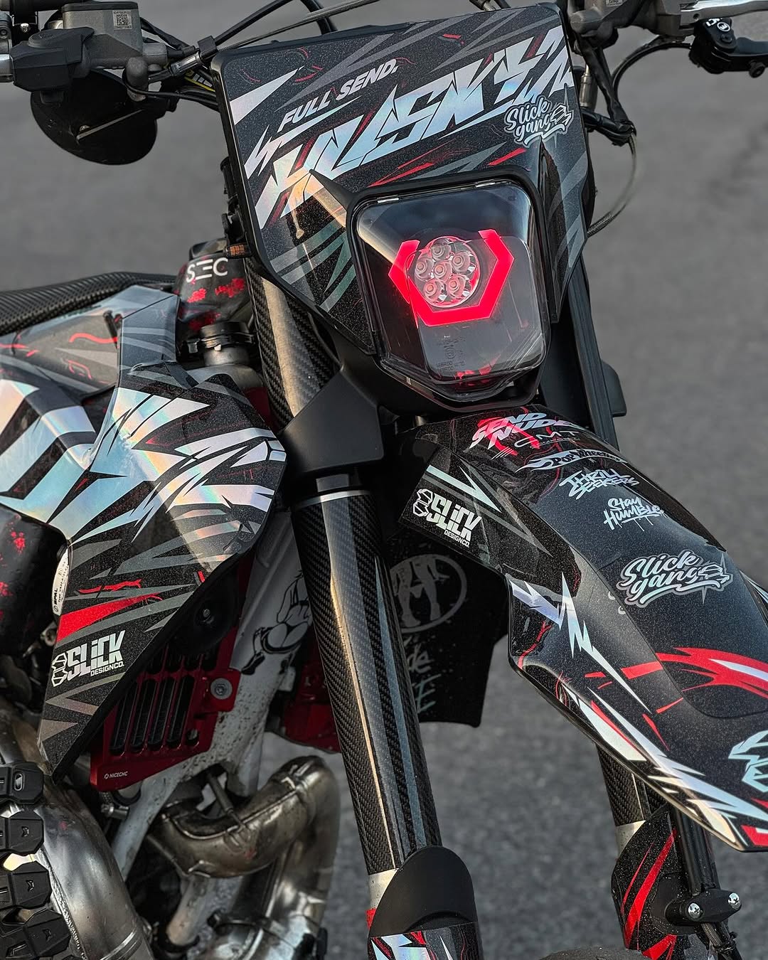 HUSKY RGBW HEXBEAM 4.0 - Thebrapshop