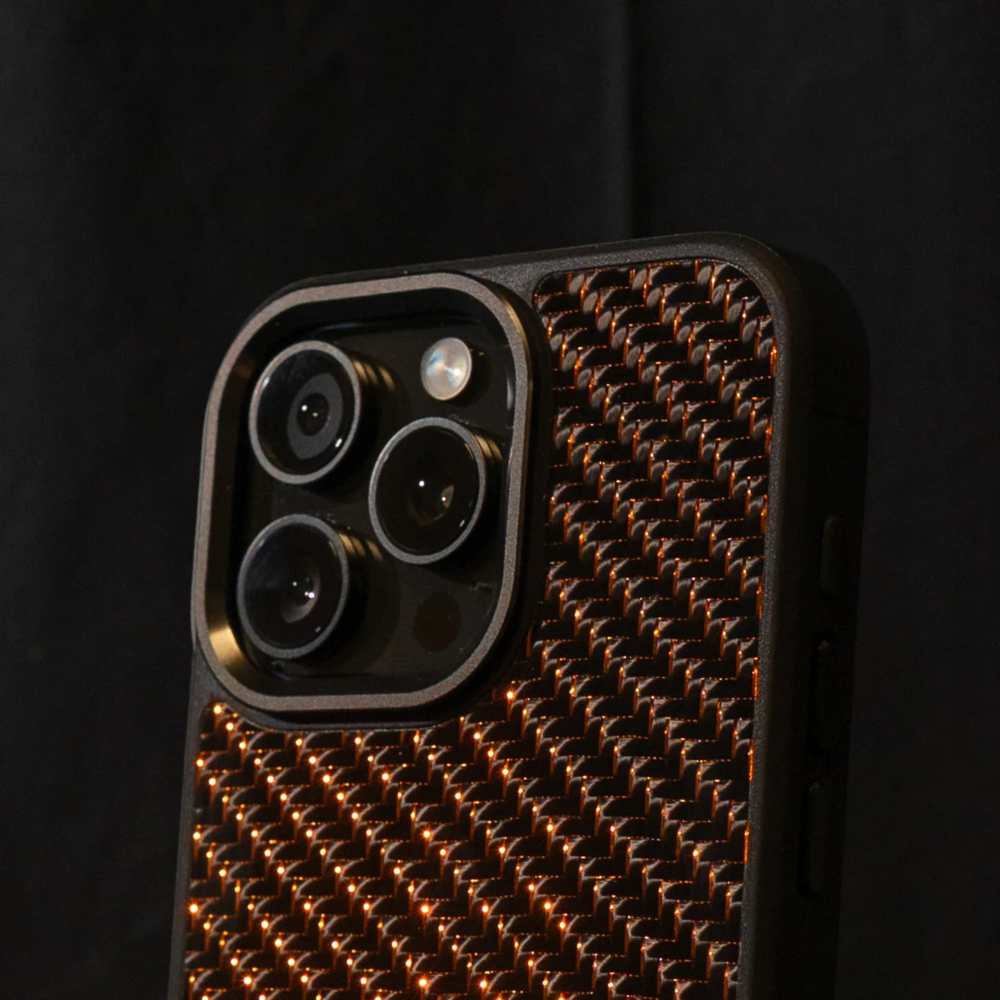 IPHONE CARBON FIBER PHONE CASE - Thebrapshop