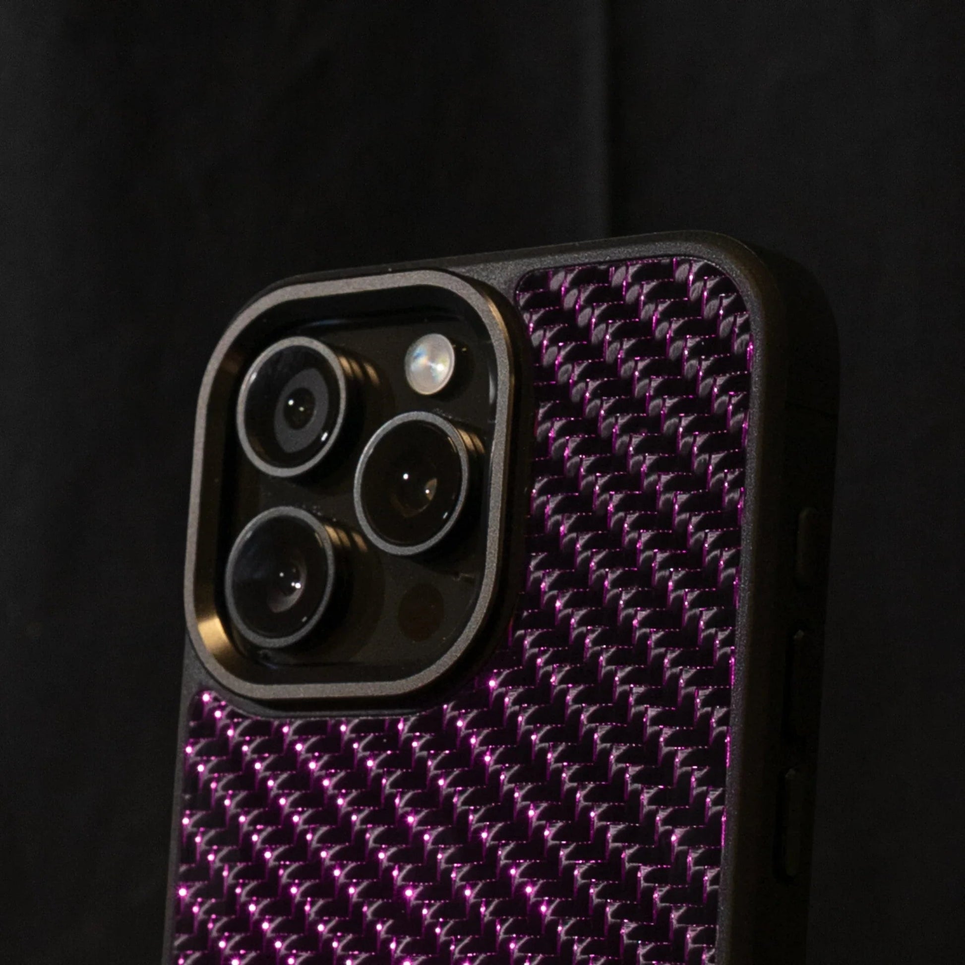 IPHONE CARBON FIBER PHONE CASE - Thebrapshop