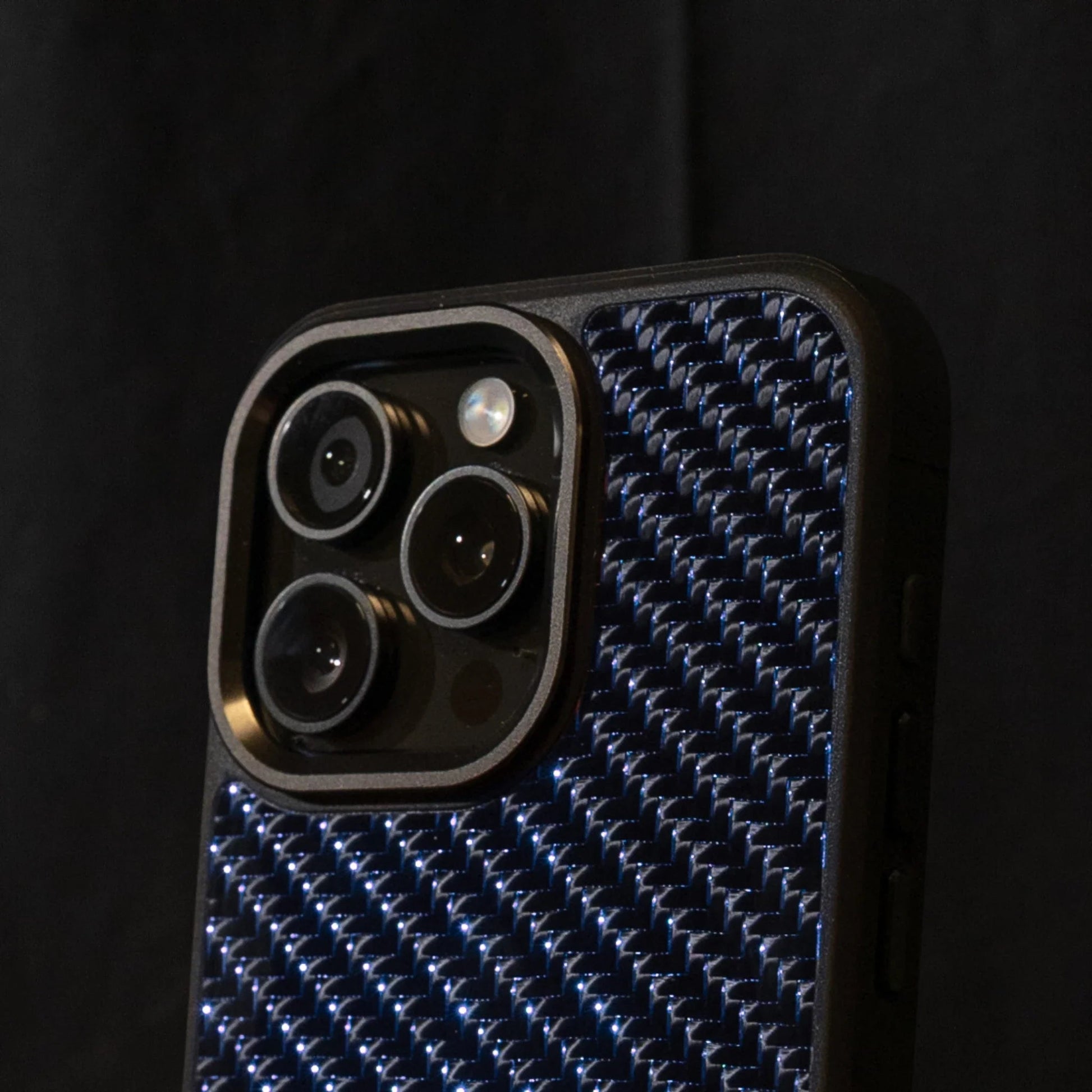 IPHONE CARBON FIBER PHONE CASE - Thebrapshop