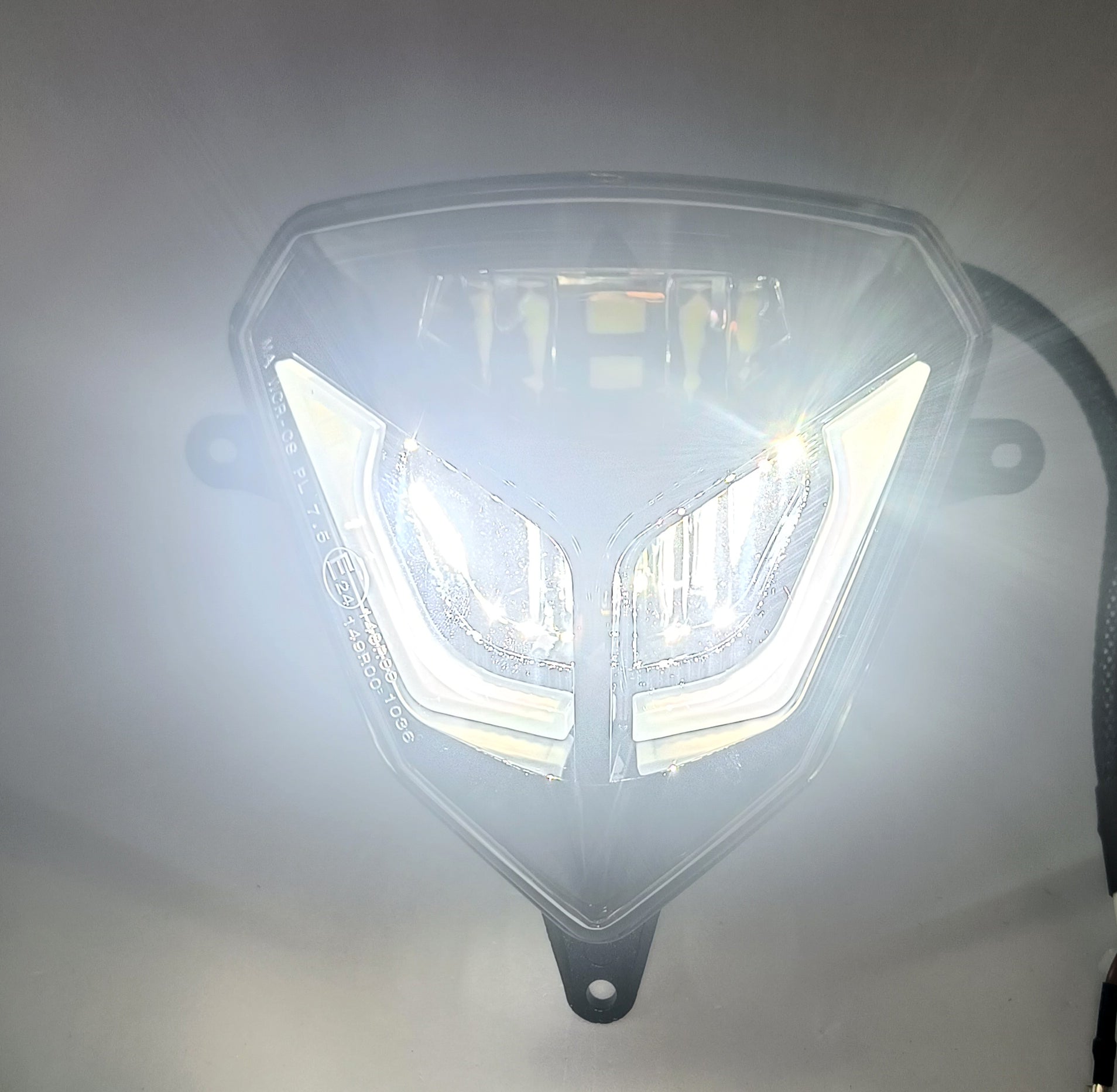 LED HEADLIGHT B1 - Thebrapshop