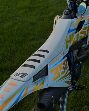 ONE GRIPPER RIBBED SEATCOVERS - Thebrapshop