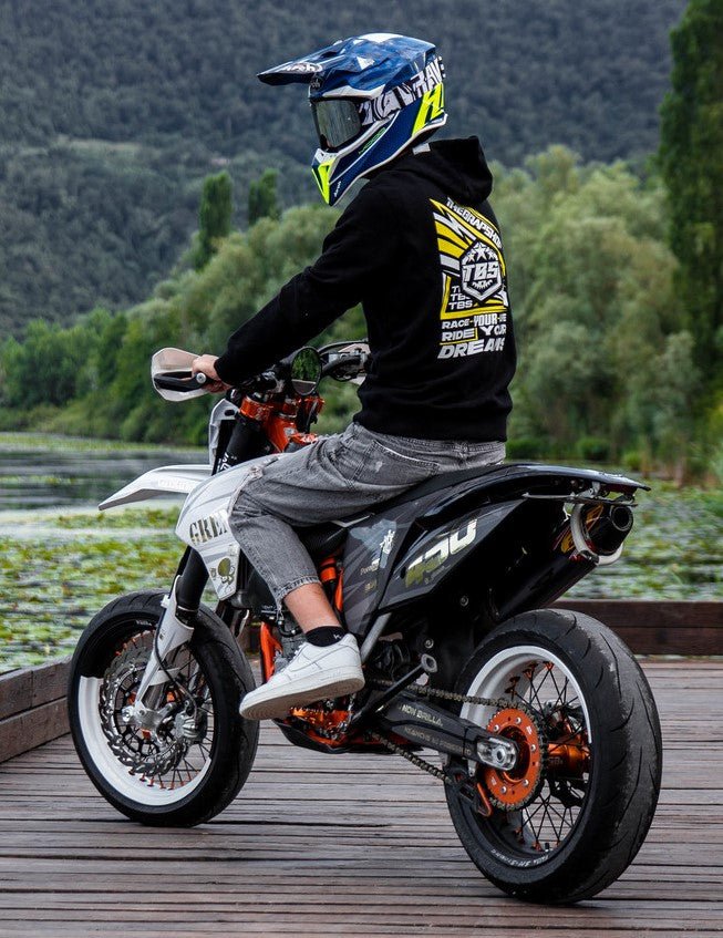RACE YOUR LIFE HOODIES – Thebrapshop
