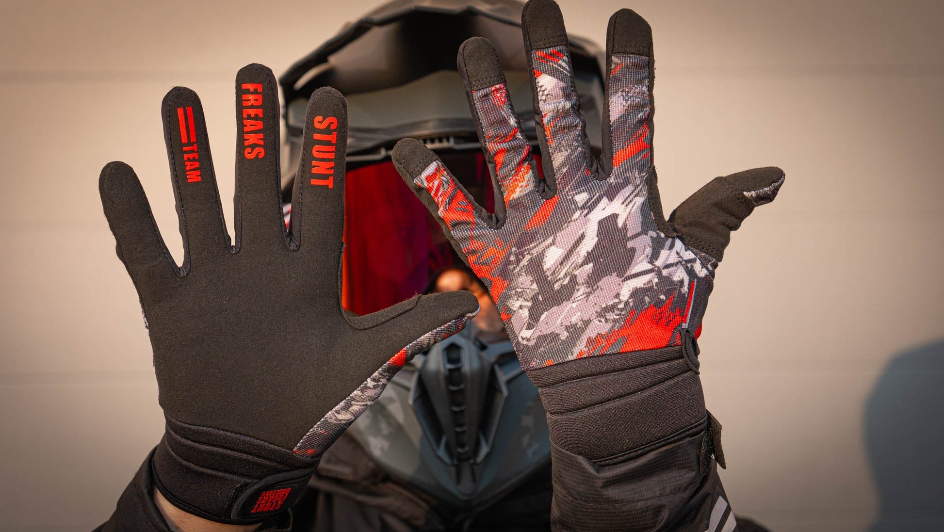 FLATOUT GLOVES - Thebrapshop