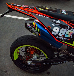 FMF HOLO/NEON STICKERS - Thebrapshop