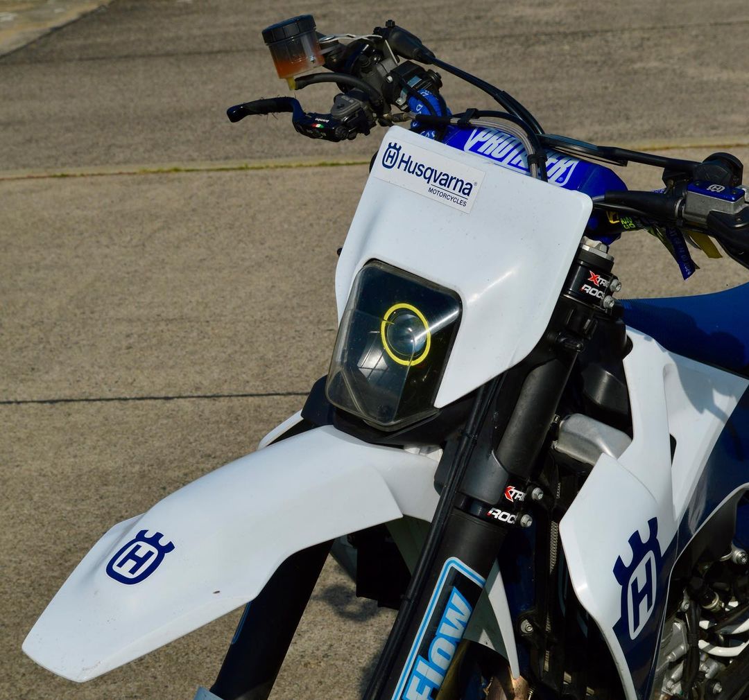 HUSKY LOCCI'S EYE 1.0 - Thebrapshop