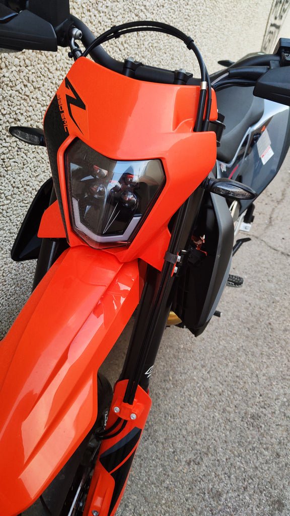 LED HEADLIGHT V2 SMOKED - Thebrapshop