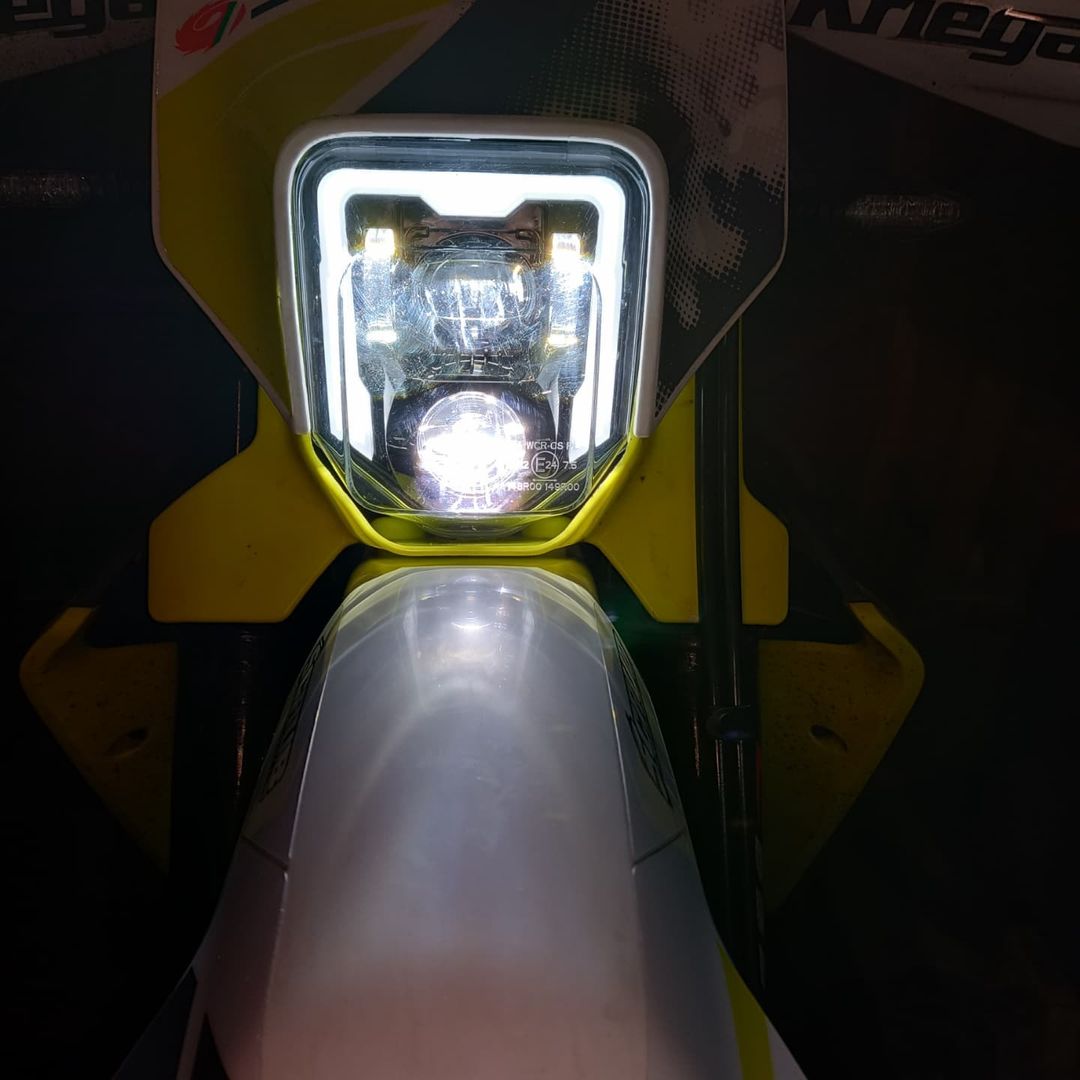 LED HEADLIGHT X4 CARBON - Thebrapshop