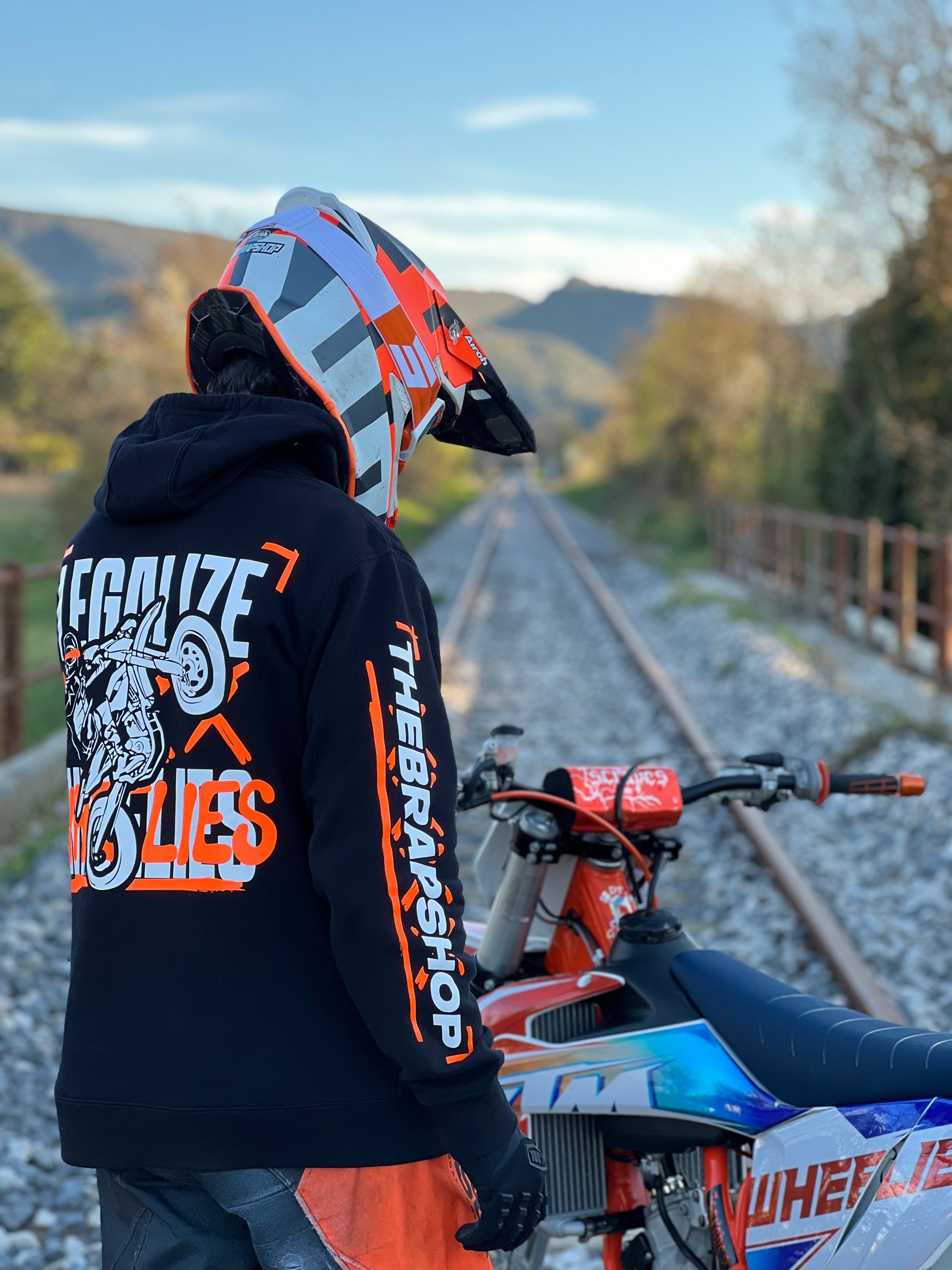 LEGALIZE WHEELIES HOODIES - Thebrapshop