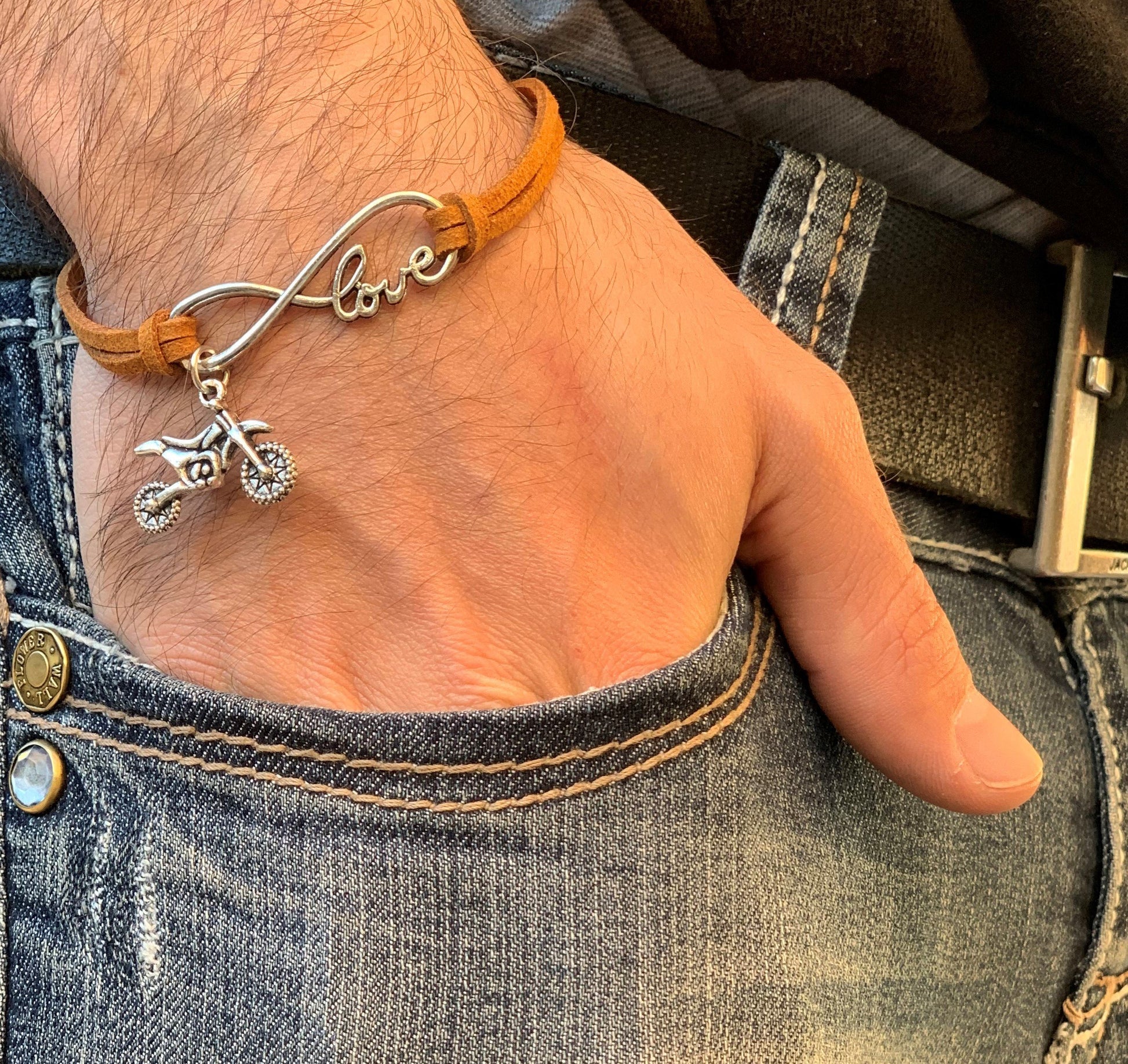 LOVE MOTO CHARM BRACELETS - Thebrapshop