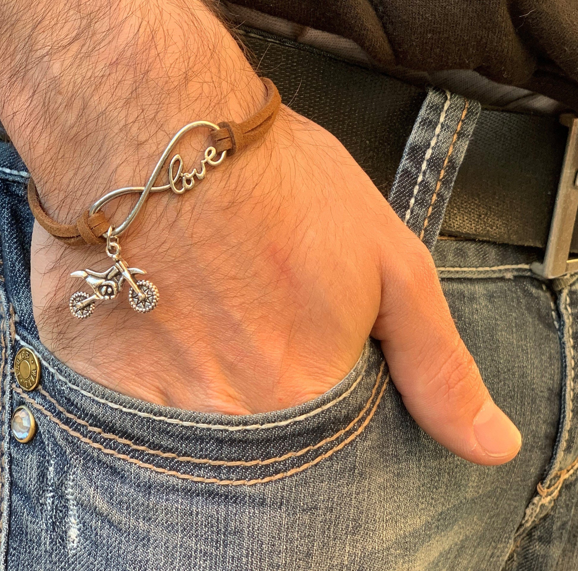 LOVE MOTO CHARM BRACELETS - Thebrapshop