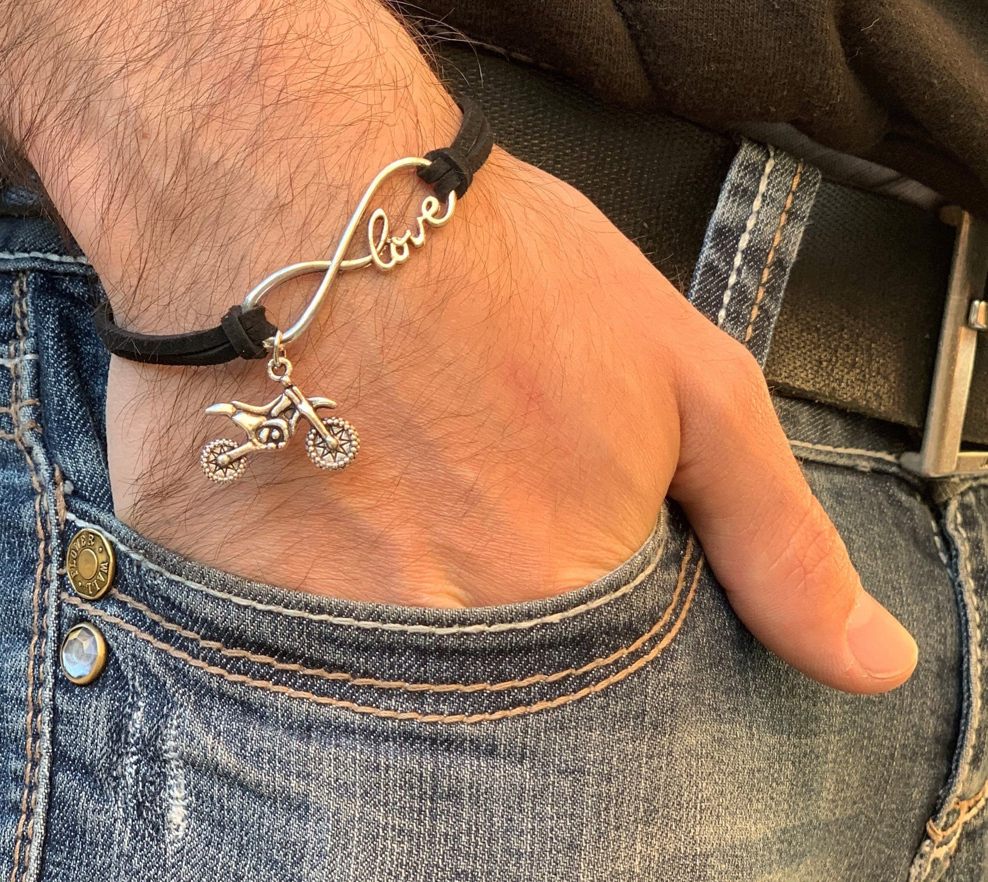 LOVE MOTO CHARM BRACELETS - Thebrapshop