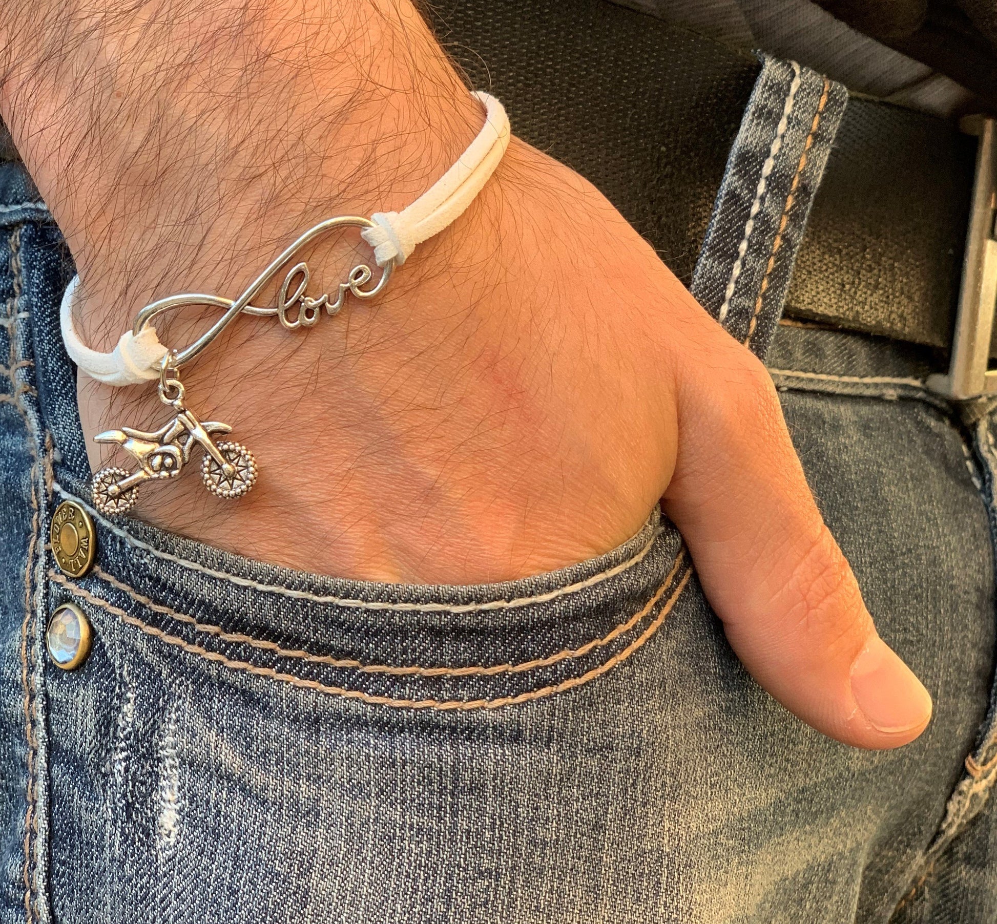 LOVE MOTO CHARM BRACELETS - Thebrapshop