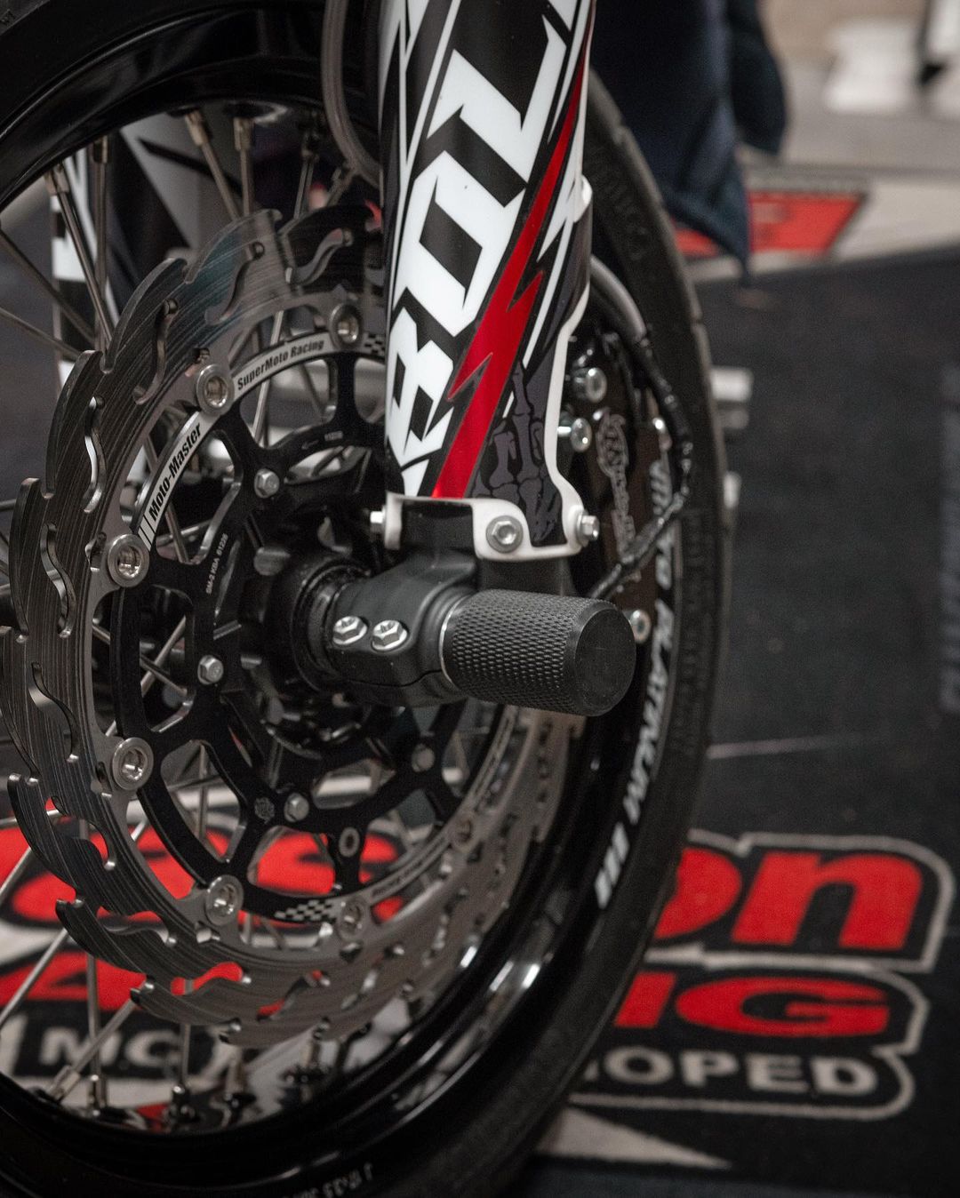 PRO AXLE SLIDERS - Thebrapshop