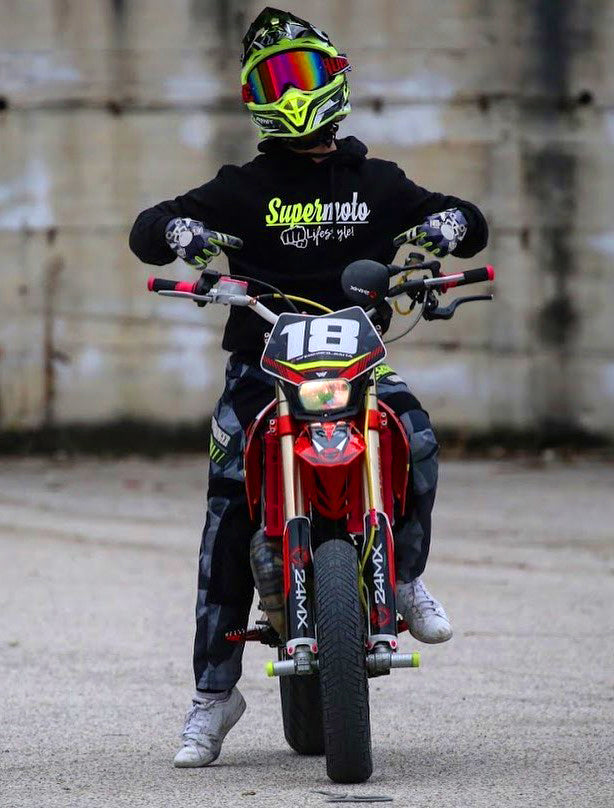 SM LIFESTYLE - BLACK HOODIES - Thebrapshop