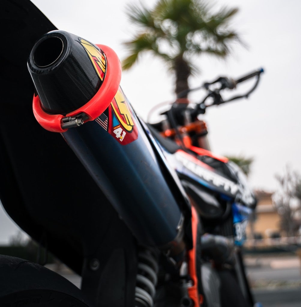 UNIVERSAL EXHAUST PROTECTOR - Thebrapshop
