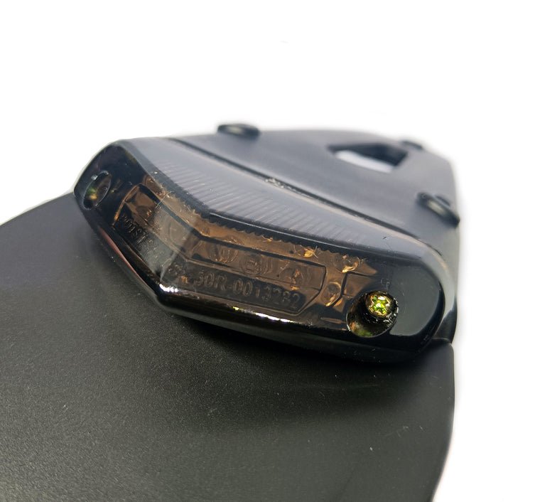 UNIVERSAL LED PLATE HOLDER - Thebrapshop